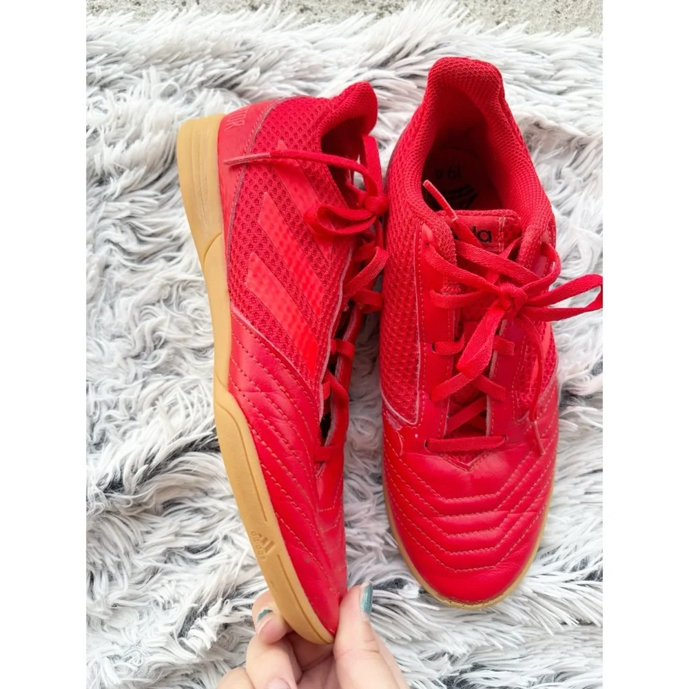 adidas sala red